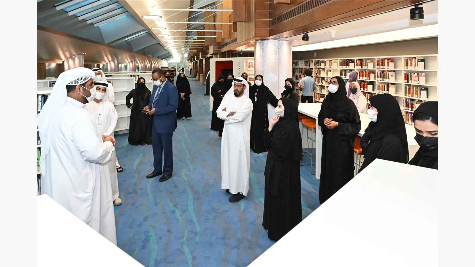 MOEI employees visit the Mohammed bin Rashid Library 3