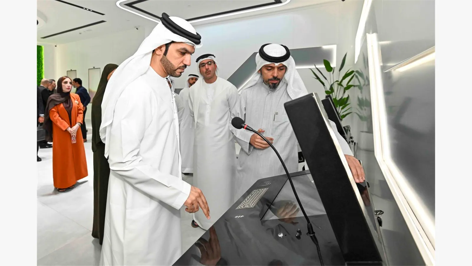 Prime Minister’s Office delegation visit the Fujairah Smart Center 9