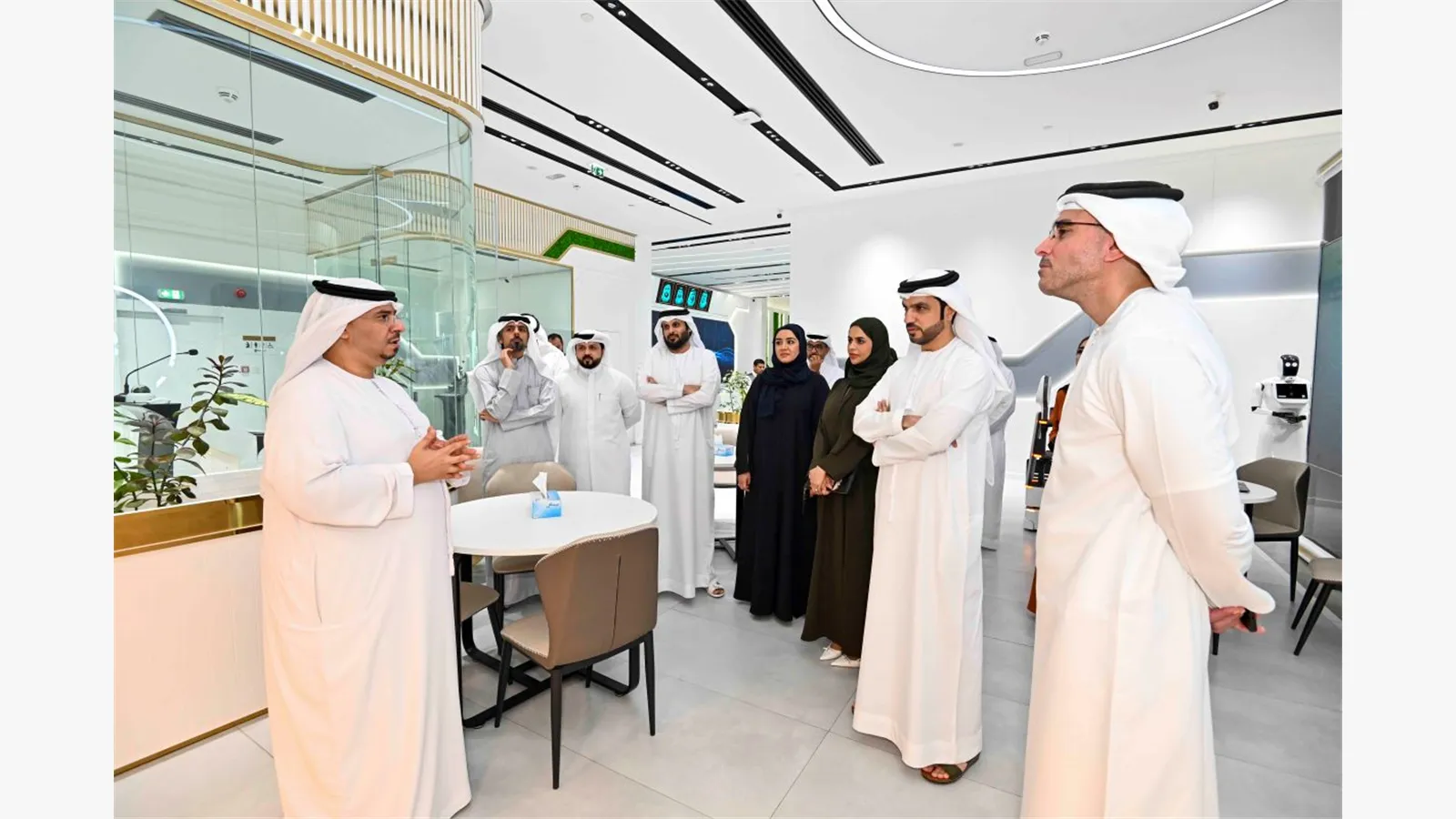 Prime Minister’s Office delegation visit the Fujairah Smart Center 8