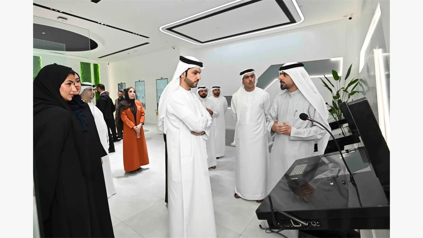 Prime Minister’s Office delegation visit the Fujairah Smart Center 5