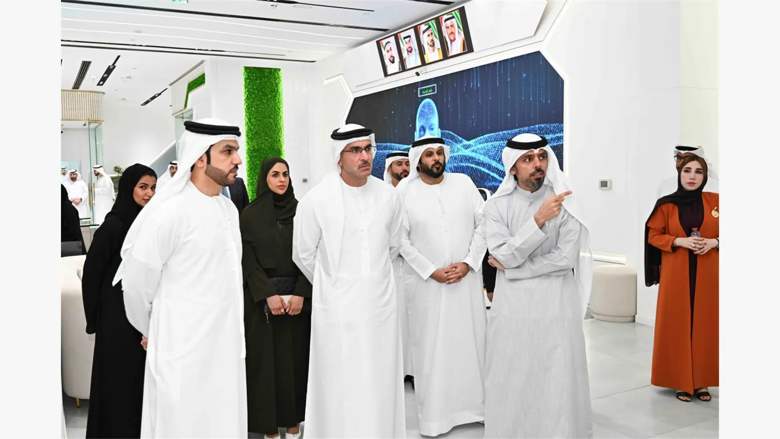 Prime Minister’s Office delegation visit the Fujairah Smart Center 6