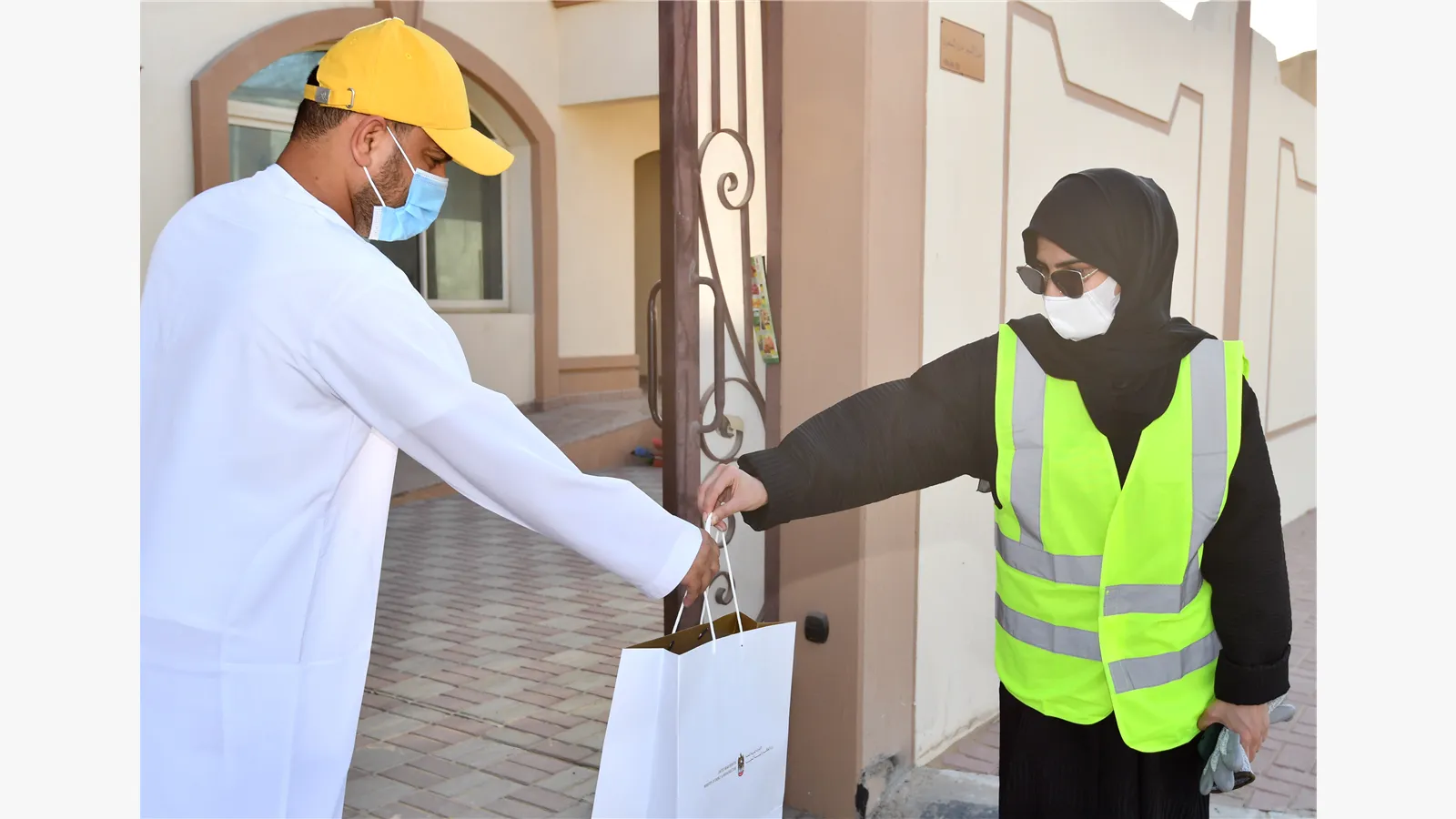The Ministry of Energy and Infrastructure organizes a volunteer initiative in the Al Raqaib neighborhood in the Emirate of Ajman (in conjunction with the Arab Volunteer Day, the International Day of Engineers) 5